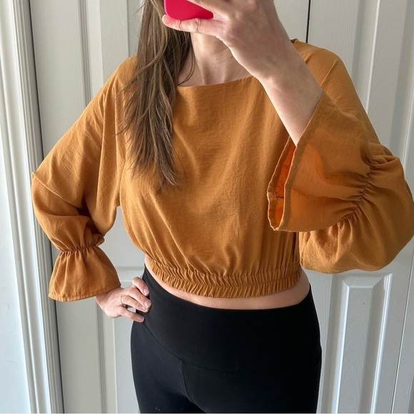 OAK + FORT Tops - OAK + FORT Long Sleeve Crop Top Gold Size Small